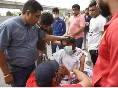 दिल्लीमा एक व्यापारीलाई ११ जनाले घेरेर गरे हत्या, छोरीलाई जिस्क्याएकोमा गरेका थिए विरोध