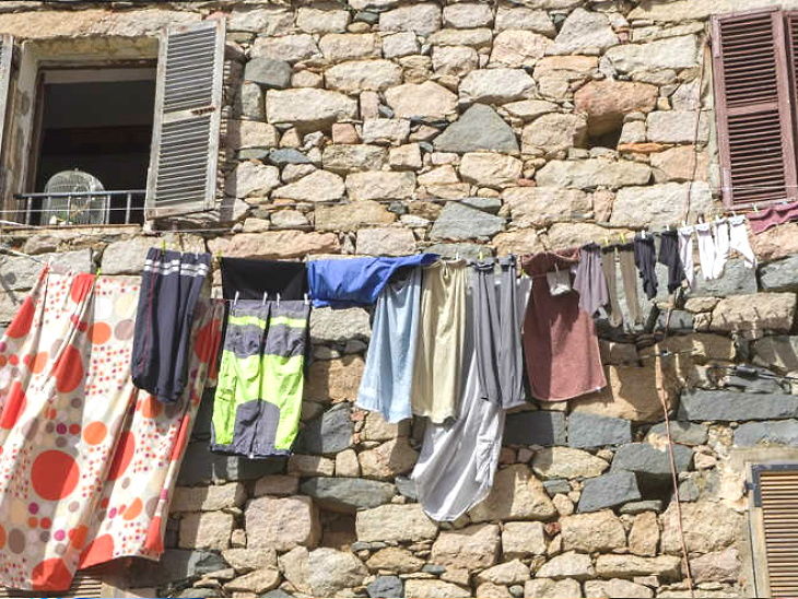 अदालतले सम्बन्धविच्छेदपछि श्रीमतीलाई घरको काम गराएबापत् श्रीमानबाट दिलायो दुई करोड रुपैयाँ