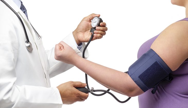 ब्लड प्रेसर हाई भएका व्यक्तिले के खाने ? के नखाने ? जानी राखौं