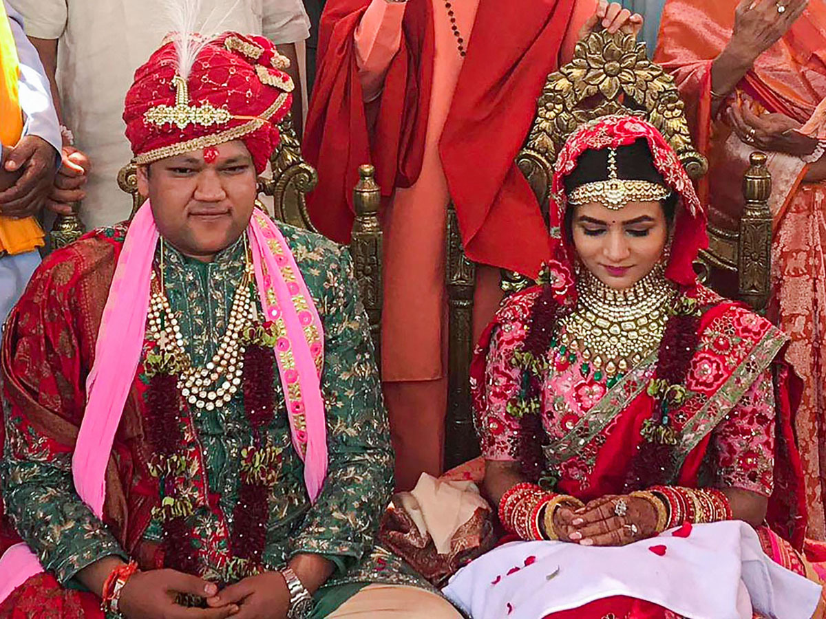 विवाहमा दुई अर्ब भारतीय रुपैयाँ खर्च ! २ लाख ५० हजार जरिबाना