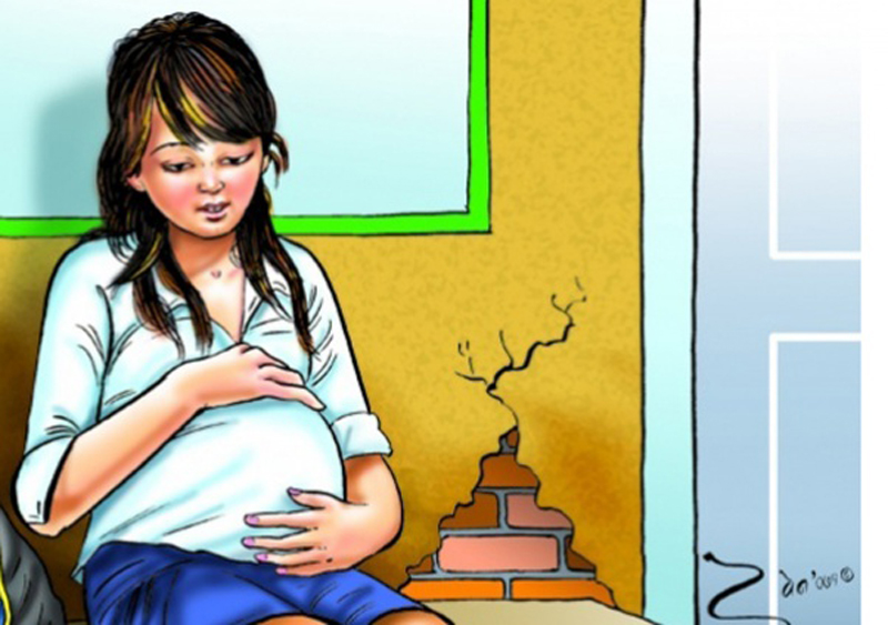 गर्भवती बनाएर प्रेमी भागेपछि एक किशोरीले अविवाहित अवस्थामै जन्माइन बच्चा