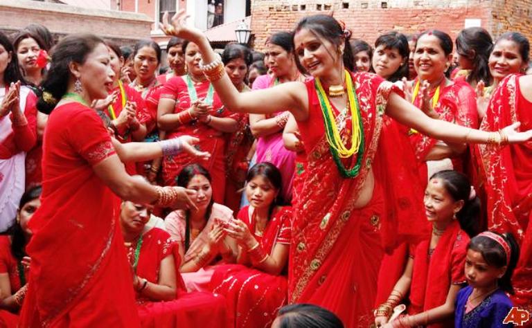 तिज एक विशेषता अनेक