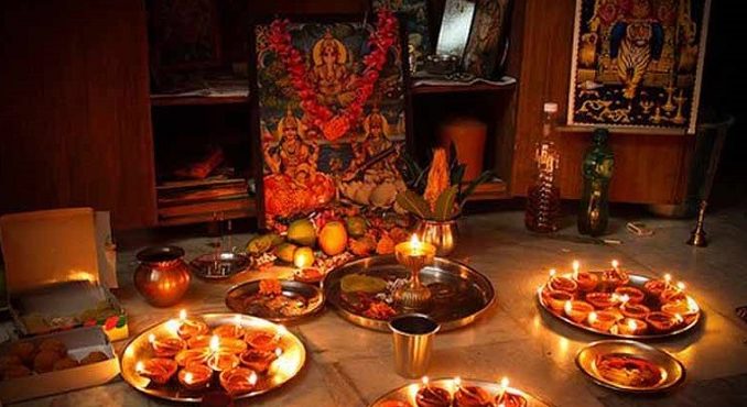 यसपाली कुकुर तिहार र लक्ष्मीपूजा एकै दिन