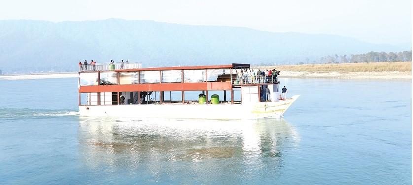 नारायणी नदीमा मिनी पानीजहाजको सफल परीक्षण