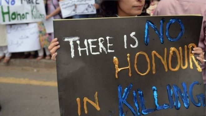 इन्टरनेटमा भिडियो भाइरल भएपछि पाकिस्तानमा परिवारकै मानिसले मारे दुई युवती
