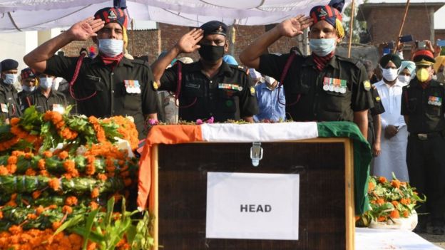 चिनियाँ सैनिकले किला गाडिएको फलामको भाटाले भारतीय सेनामाथि गरेका थिए हमला ? के भन्छ चीन ?