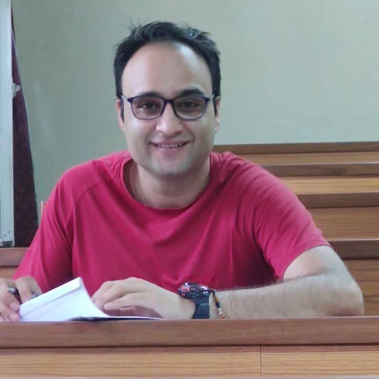 छाला सुख्खा हुनबाट जोगाउनुनै पचास प्रतिशत समाधान हो – डा. गुरु पौडेल ( छाला , यौन तथा कुष्ठरोग विशेषज्ञ )
