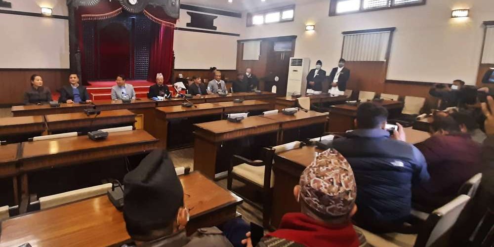 ७ मन्त्रीले दिए सामूहिक राजीनामा