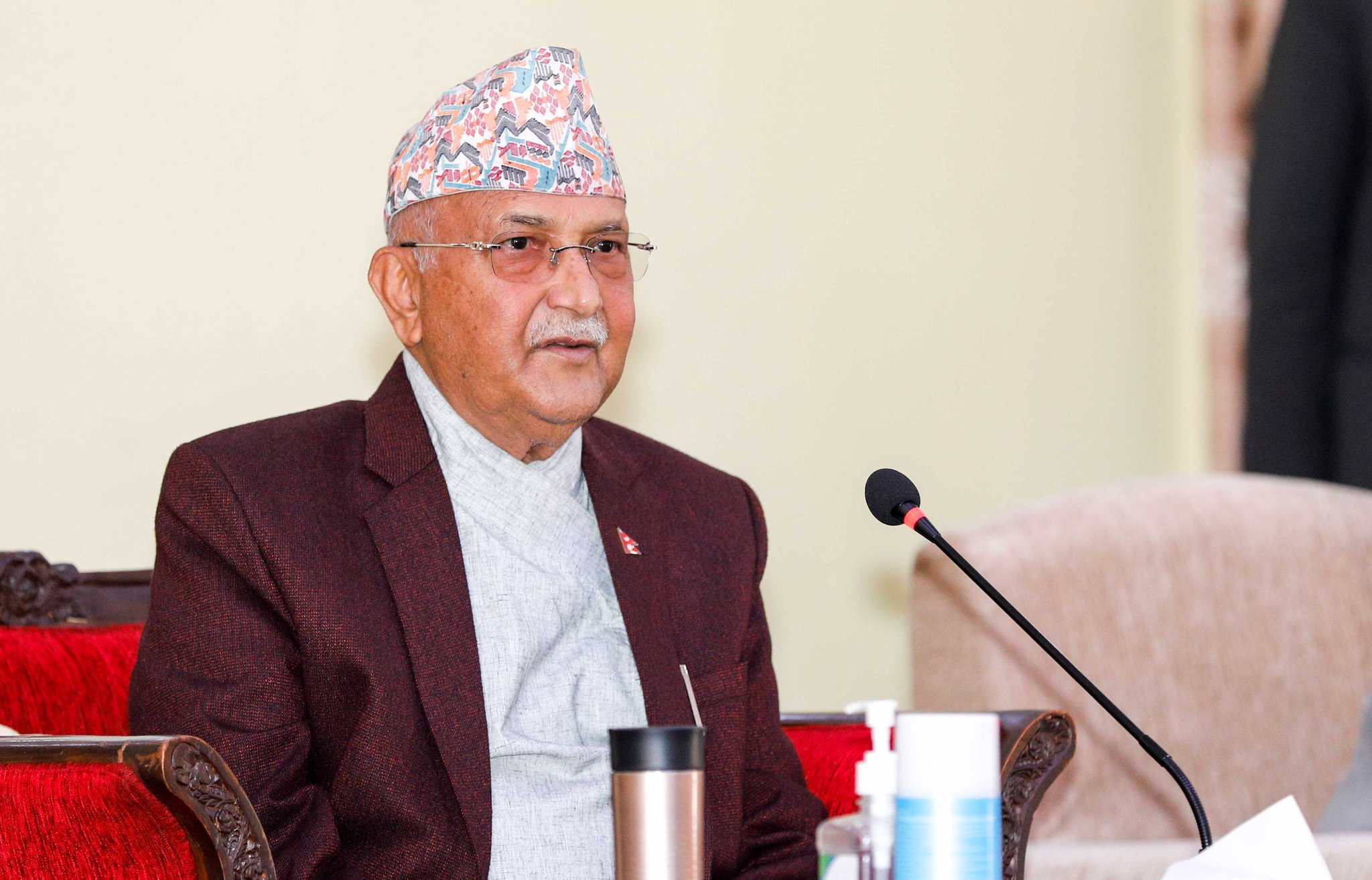 शुक्रबारको बैठकमा पनि नआउने सांसदलाई कारवाही गर्ने ओली समूहको निर्णय