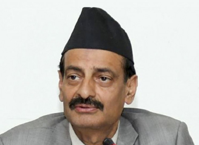 कांग्रेस नेता नवीन्द्रराज जोशीलाई पुन: भेन्टिलेटरमा राखियाे