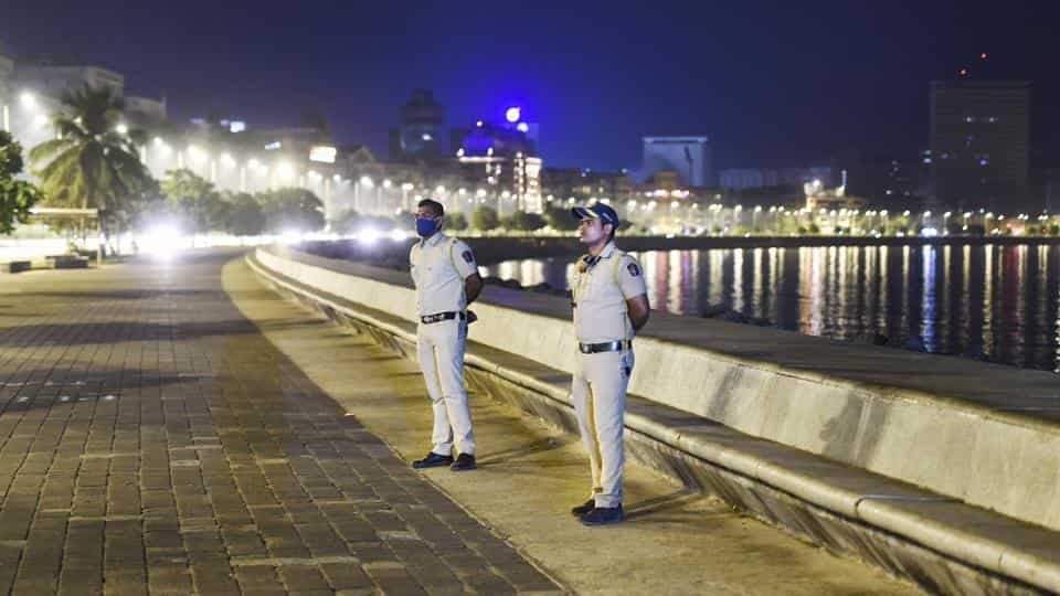 भारतको विभिन्न ठाउँमा लकडाउन र रात्रिकालीन कर्फ्यु