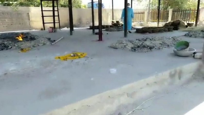 भारतमा भयावह बन्दै कोरोना, अन्तिम संस्कारका लागि घण्टौं लाइन