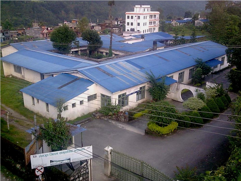 लासामा सुन छ कान मेरो बुच्चै: अस्पताल छ , भेन्टिलेटर छ, जनशक्ति छैन