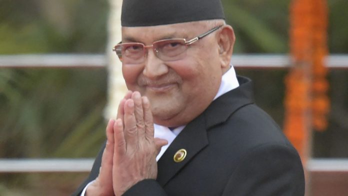 ह्वीप उलंघन गर्नेलाई एमालेले कारबाही गर्दै, समानुपातिकलाई ओलीले पदमुक्त गर्ने