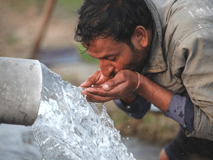 कस्तो अवस्थामा पानी पिउँदा हानिकारक हुन्छ ?
