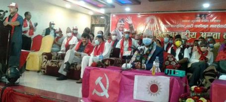 झापामा एमालेको अगुवा कार्यकर्ता भेला सुरु, ओलीले केहीबेरमा सम्बोधन गर्दै