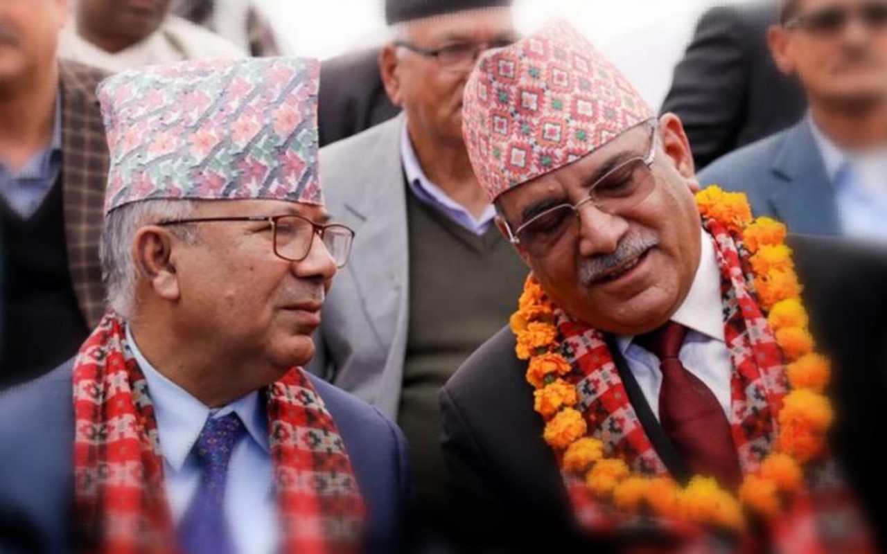 प्रचण्ड र माधव नेपालबीच सिंहदरबारमा ‘वान टु वान’ वार्ता