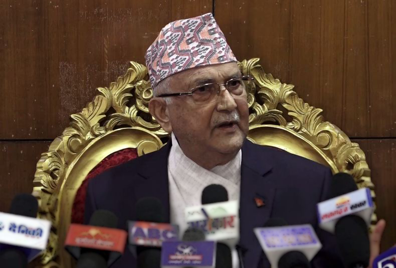 सरकारलाई ओलीकाे प्रश्न : ‘एमसीसीबारे सम्झाउन अमेरिकी अधिकारीहरू नै नेपाल आउनुपर्ने हाे ?’
