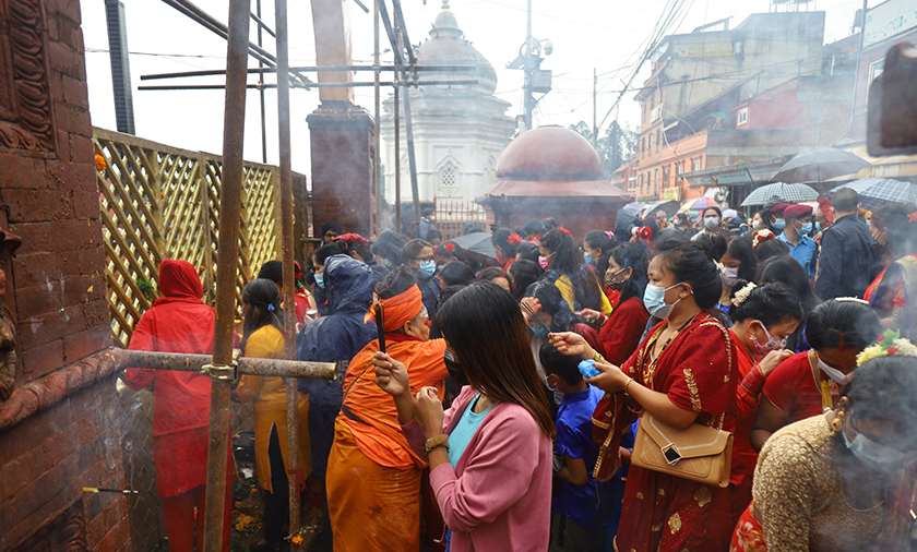 पशुपतिमा यस्तो देखियो तीजकाे रमझम