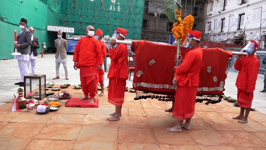 आज फूलपाती : हनुमानढोकामा दिउँसो साढे चार बजे फूलपाती भित्र्याइँदै