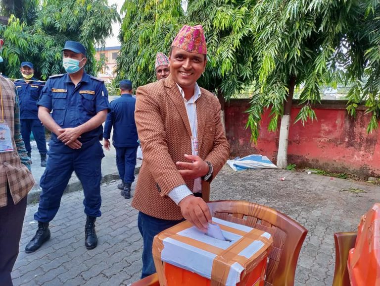 एमाले बिर्तामोडको अध्यक्षमा सुवास भट्टराई निर्वाचित