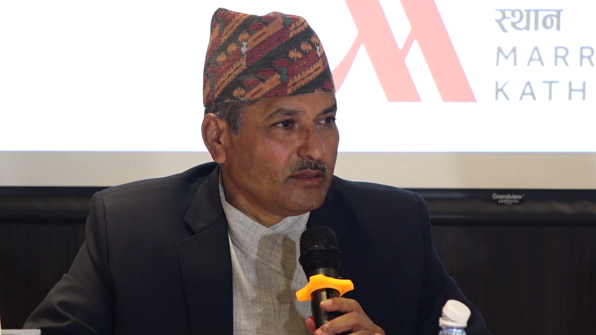 सेयर लगानीका लागि बैंकबाट कर्जा लिन पाउने नीतिलाई तत्काल परिवर्तन नगर्ने : गभर्नर