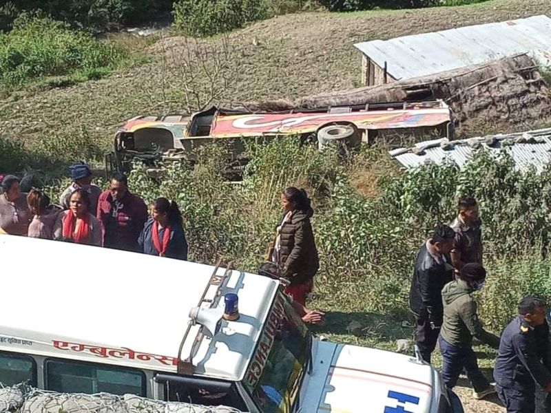 सल्यान बस दुर्घटना : सम्पर्कमा आए चालक