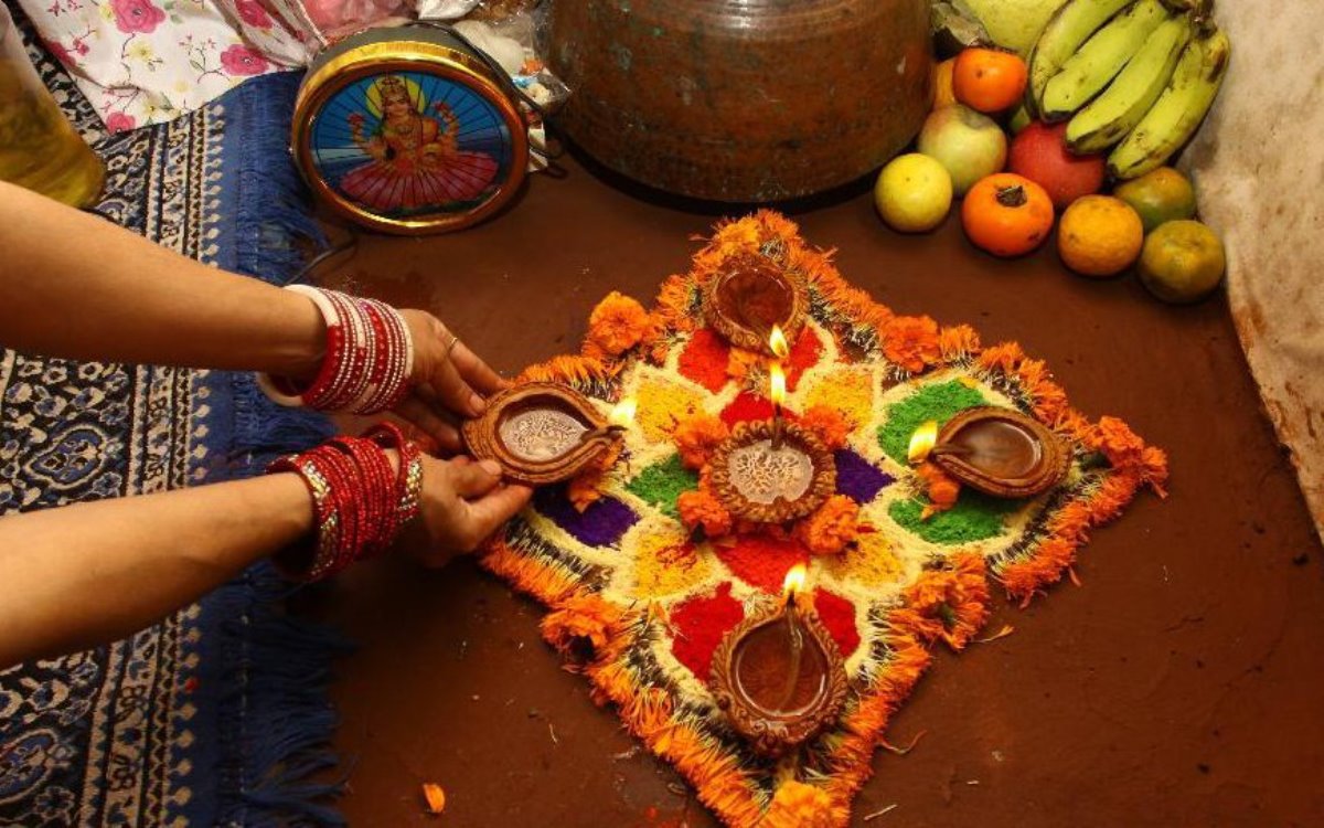 विहीवार लक्ष्मी पूजाका लागि शुभ मुहुर्त समय, कहाँ कति बजे ?