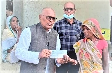 पोखरीमा डुबेर मृत्यु भएकाहरुको परिवारलाई प्रदेश सरकारको राहत