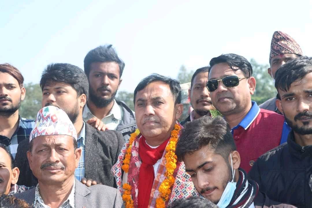 राजेन्द्रलाई विश्वप्रकाशको सुझाव : राजतन्त्र फर्काउने भ्रम त्यागौँ