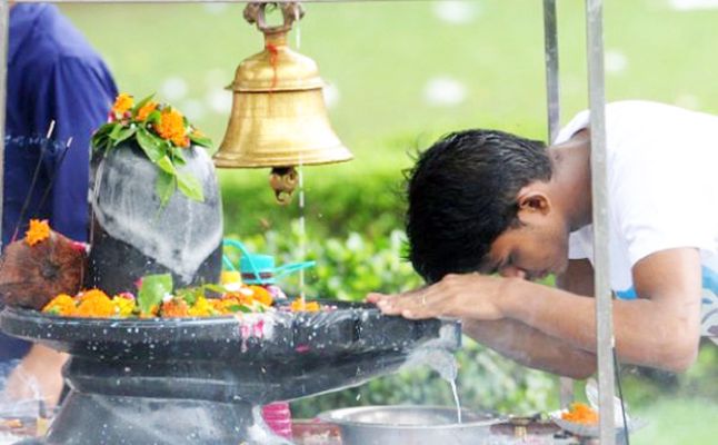 आखीर के हो शिवलिंग ? किन पुजा गरिन्छ ? वास्तविकता र सत्य यस्तो छ !