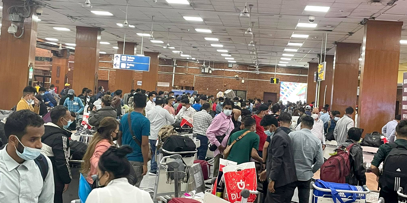 मौसमका कारण हवाई उडान प्रभावित, काठमाडौं आउँदै गरेको विमान लखनउ फर्काइयो