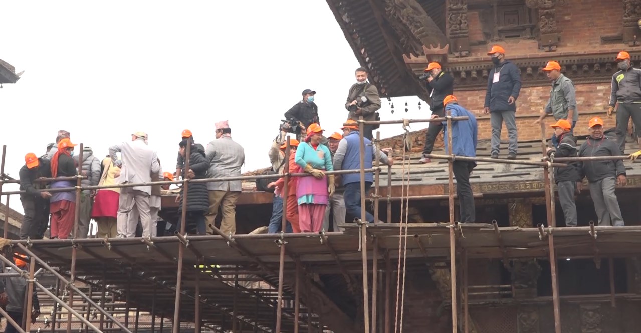 भिमसेन मन्दिरको छानो छाउन श्रमदान आह्वान