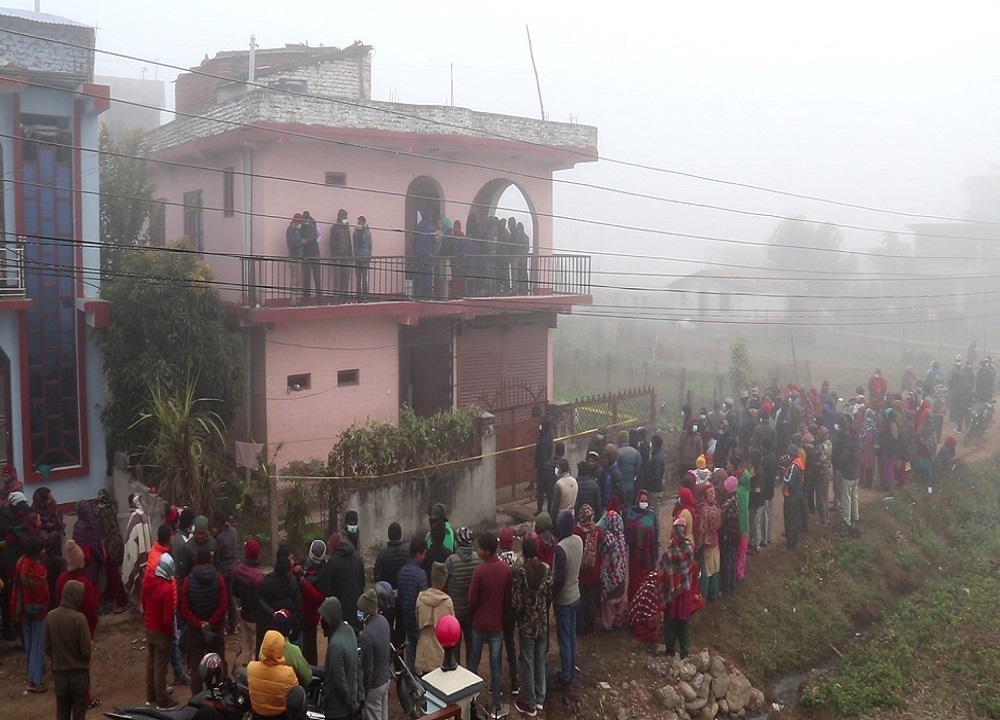 जाडोमा न्यानो हुन कोठाभित्र कोइला बालेर सुतेका एकै परिवारका चार जनाको मृ'त्यु