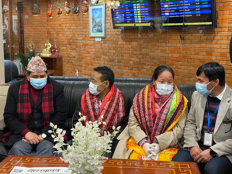 माओवादी नेता वर्षमान पुन उपचारपछि स्वदेश फिर्ता