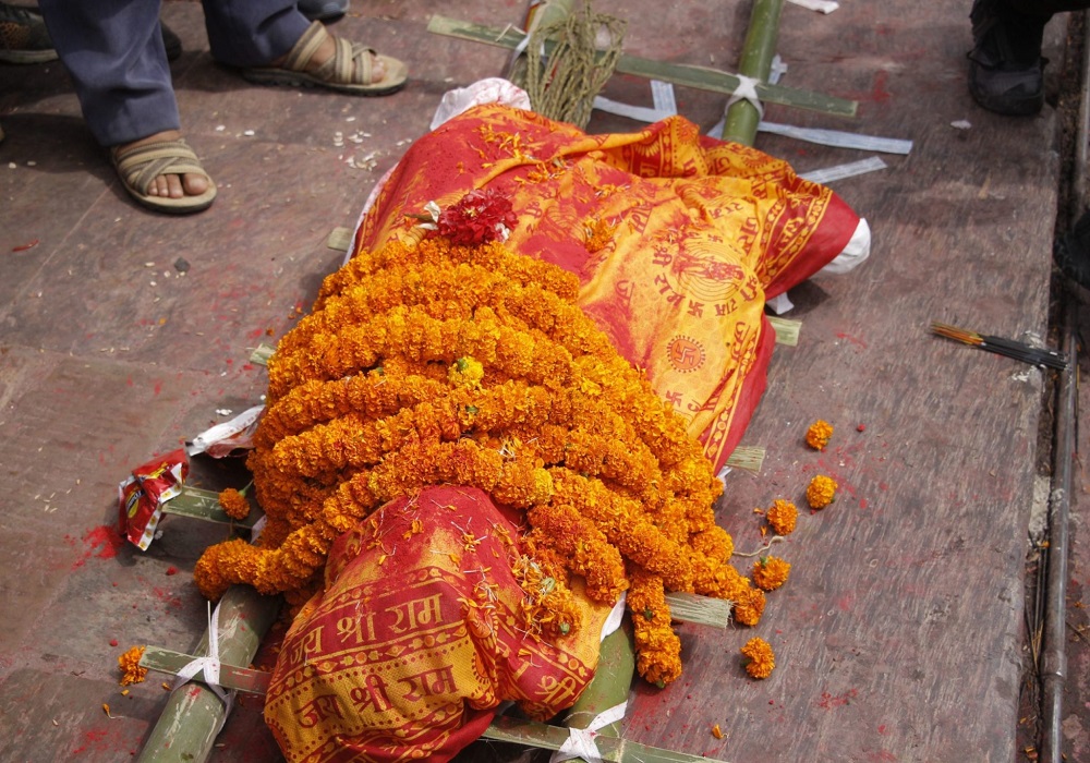 सल्यानमा ६५ वर्षीया वृद्ध पुरुषले विष से'वन गरेर गरे आ'त्मह'त्या