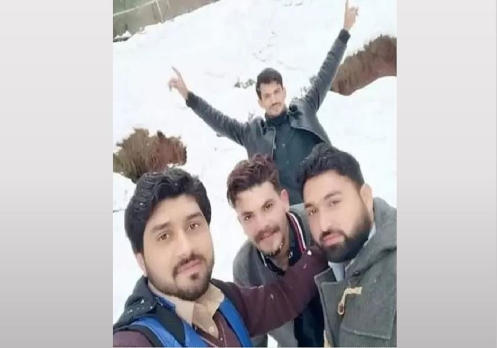 एउटा दुःखान्त अन्त्य ! यी चार जना साथीको यो नै बन्यो अन्तिम सेल्फी !