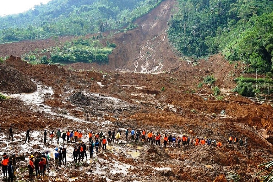 गएरात मंगोलिया पहिरोमा परी १४ को मृ'त्यु, ३० जना घाइते