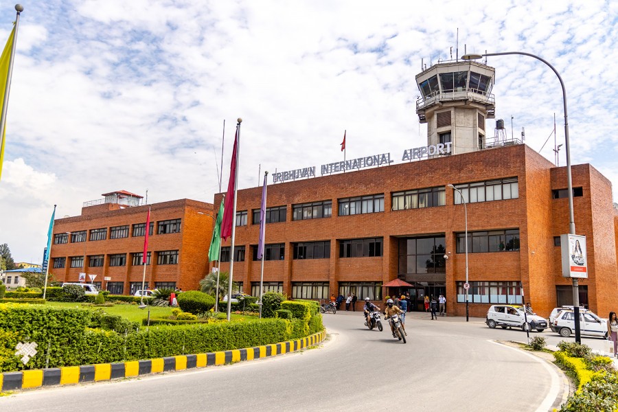 मासिक ८० हजारभन्दा कम कमाउने व्यक्ति विदेश घुम्न जान नपाउने !