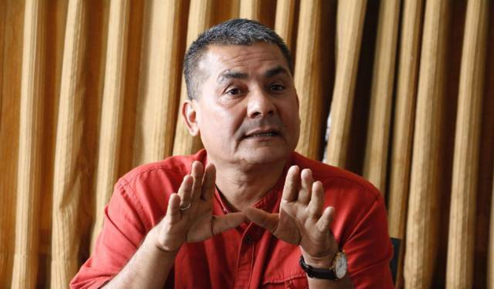 माओवादी र एसले चुनावमा एक सिट जिते सबै सम्पत्ति राजीनामा पास गरी सन्यासी बन्छु : दुर्गा प्रसाईं