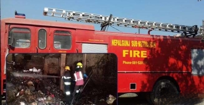 नेपाली दमकल, भारतीय बजारमा आगो निभाउन खटिए