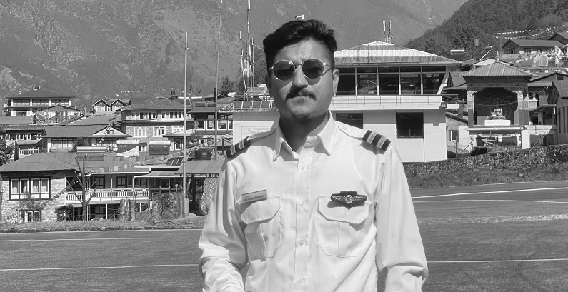 पाेखराबाट जाेमसाेम उड्नुअघि उत्सवका बुबाले भन्नुभएकाे थियाे,-'शुभयात्रा बाबु'