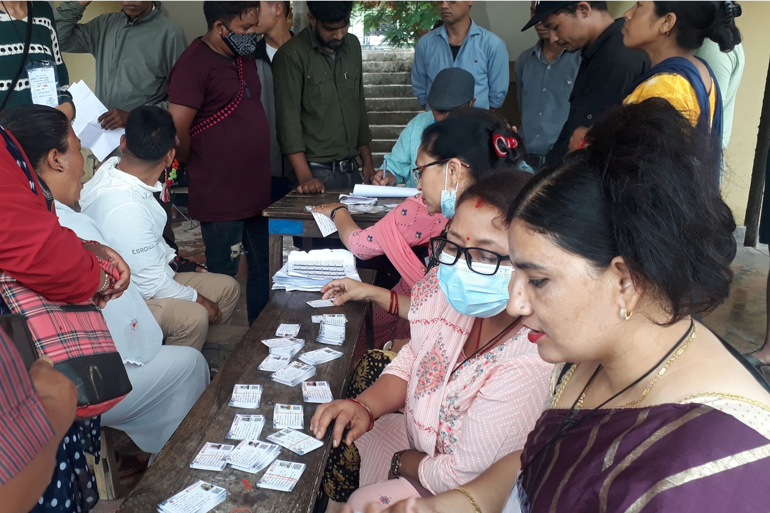 ३६ लाख ५९ हजार २९९ जनाले पहिलोपल्ट मतदान गर्दै, एक जनालाई कति लाग्छ समय ?