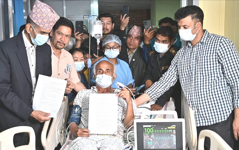 डा.केसीले तोडे अनशन