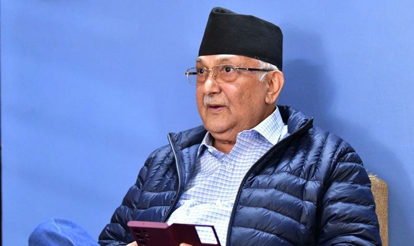 प्रधानमन्त्री देउवासँग लाइभ डिबेटमा आउन तयार छु : अध्यक्ष ओली