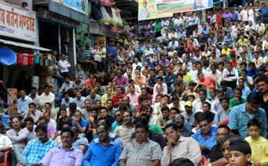 जनता ले विकल्प खोज्लान् कि मःमः रोज्लान् ?